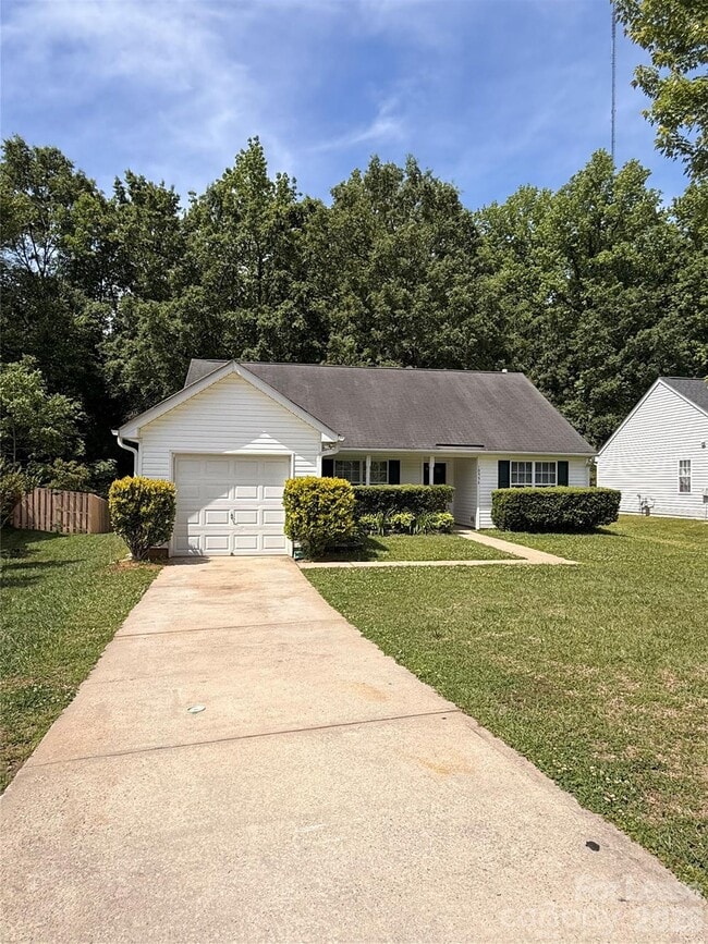 Building Photo - 10553 Gold Pan Rd