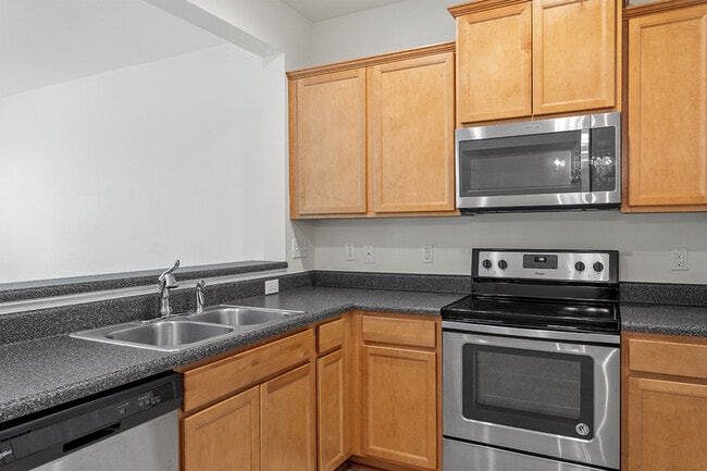 Building Photo - 731 Maypearl Ln