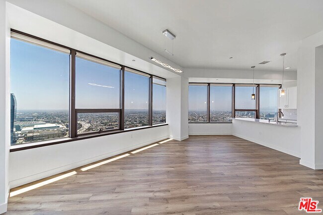 Building Photo - 1100 Wilshire Blvd