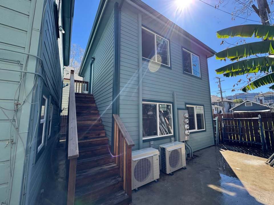 Building Photo - 1226 E St