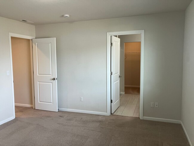 Building Photo - Beautiful Three Bedroom Home in North Salem