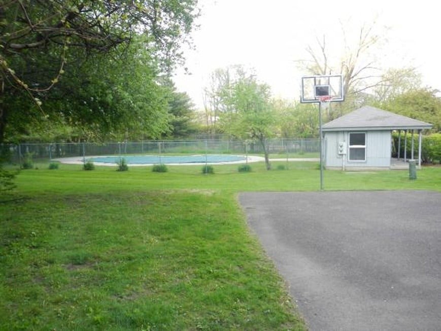 Building Photo - 280 Ledgewood Cir