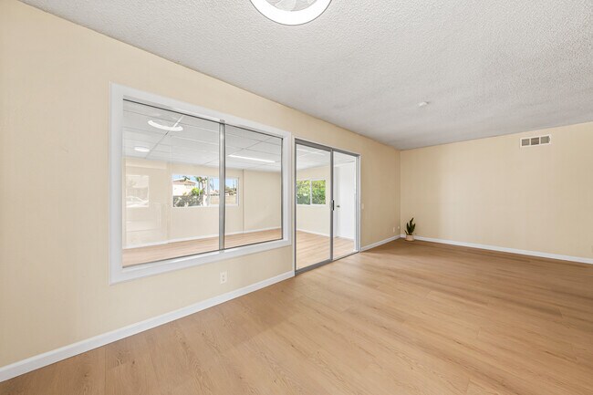 Building Photo - 3482 Alonquin Way