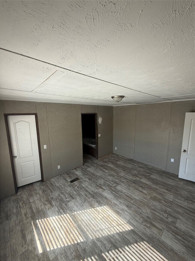 Building Photo - 239 Road 5027 Rd