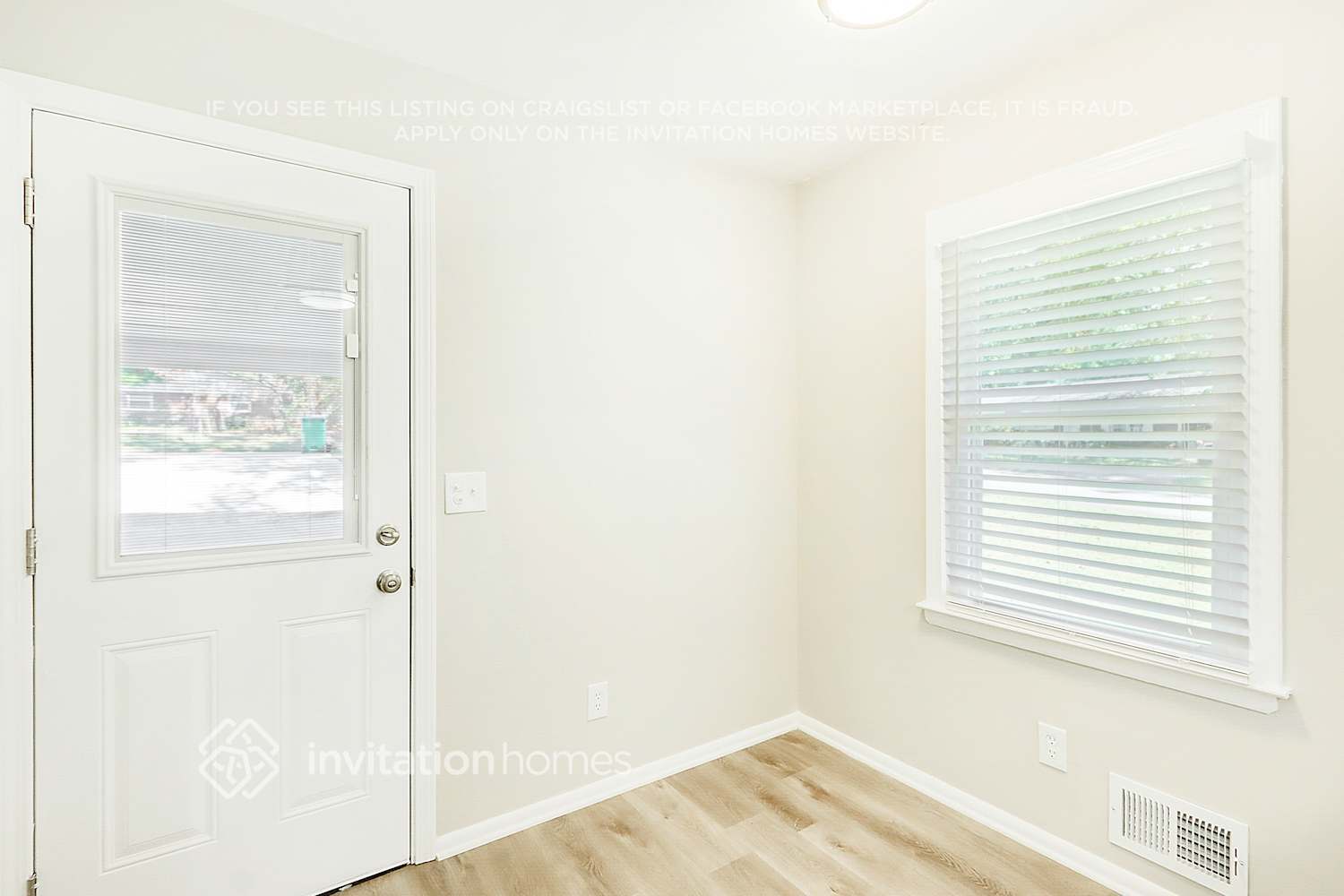 Building Photo - 808 Parkstone Dr