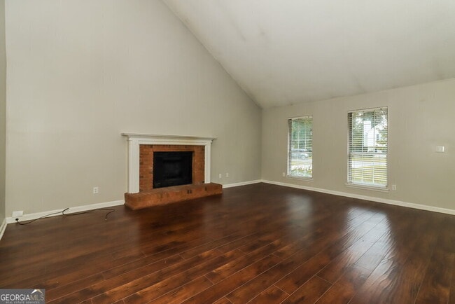 Building Photo - 2521 Country Lake Cir