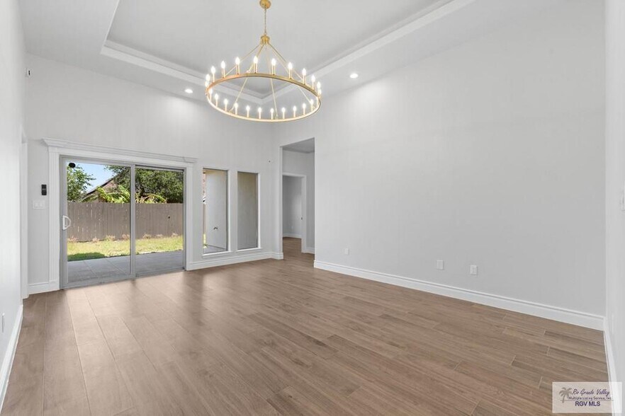 Building Photo - 2170 Portofino Blvd