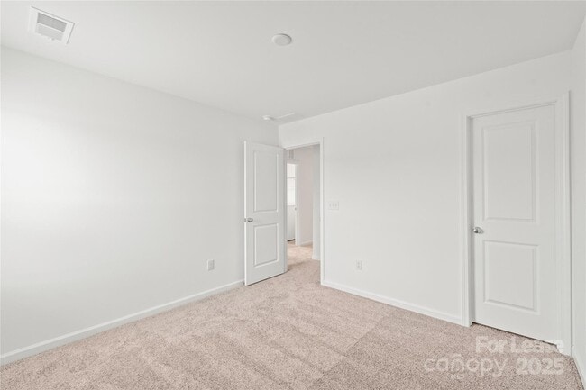 Building Photo - 15922 Parkside crossing Dr
