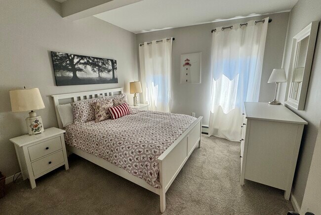 Building Photo - 104 Ferry St