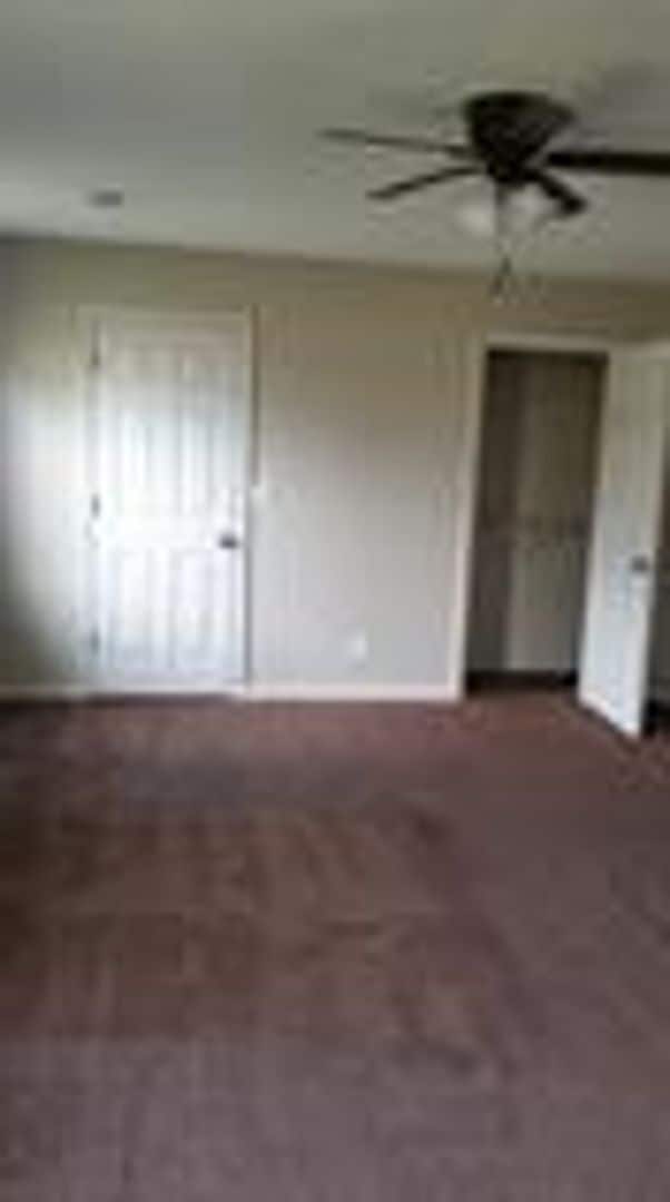 Building Photo - 206 Meriwood Dr