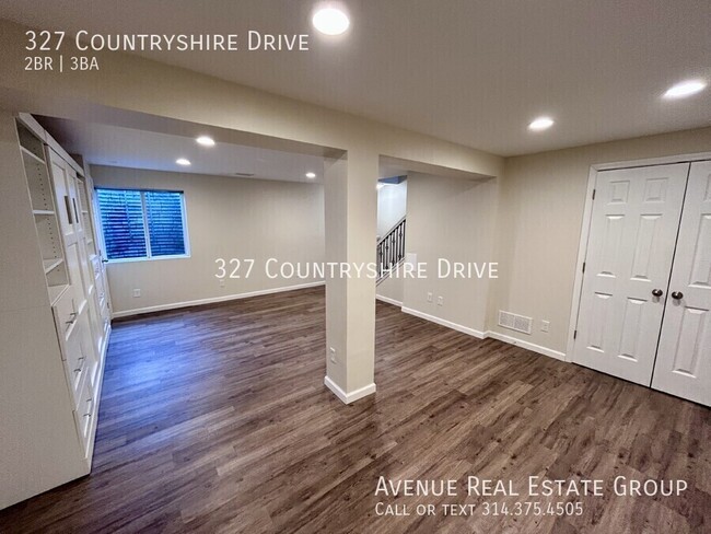 Building Photo - Charming Home on Countryshire Drive with L...