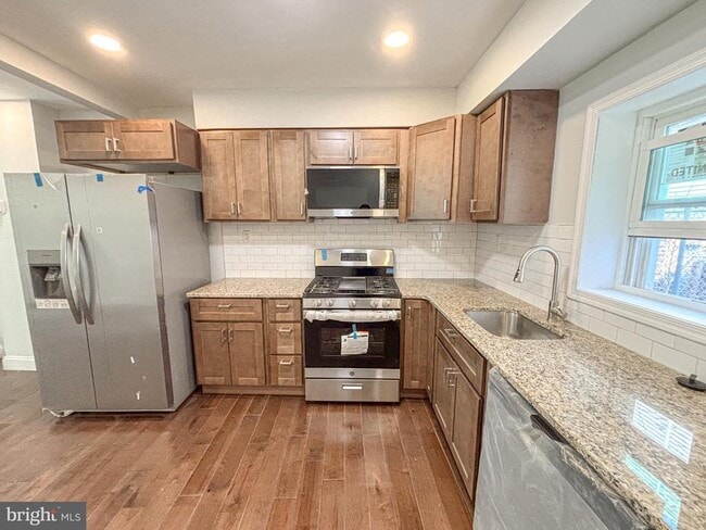 Building Photo - 1143 S Mole St