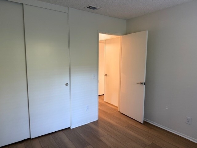 Building Photo - 641 S Iron Horse Ln