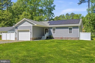 Building Photo - 283 Shorewood Dr