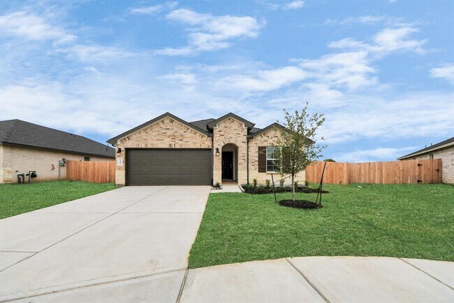 Primary Photo - 1306 Palm Tree Ln
