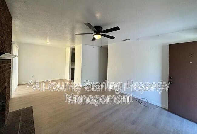 Building Photo - 4417 SW 71st Terrace