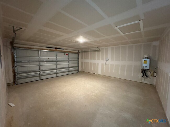 Building Photo - 3563 Prominence St