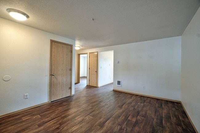 Building Photo - Parc East