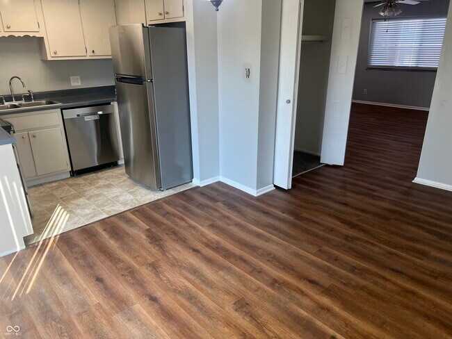 Building Photo - 311 Elmead Ct