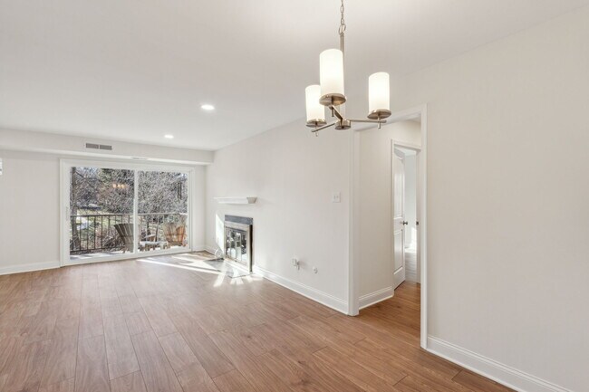 Building Photo - 517 Old Forge Crossing