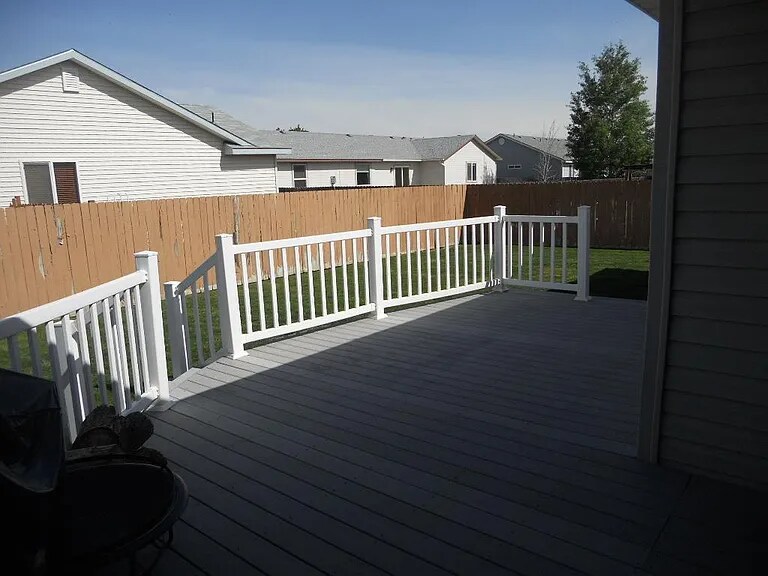 Building Photo - 482 NW Sandpiper Ave