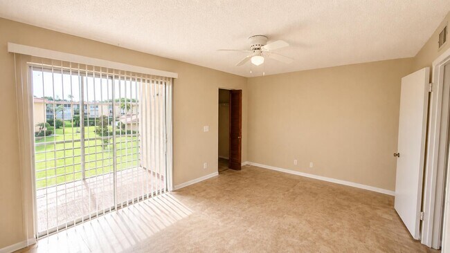 Building Photo - 555 Purdy Ln