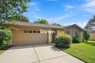 Building Photo - 6406 Summer Ridge Dr