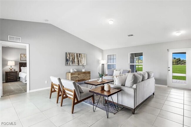 Building Photo - 418 NW 20th Terrace