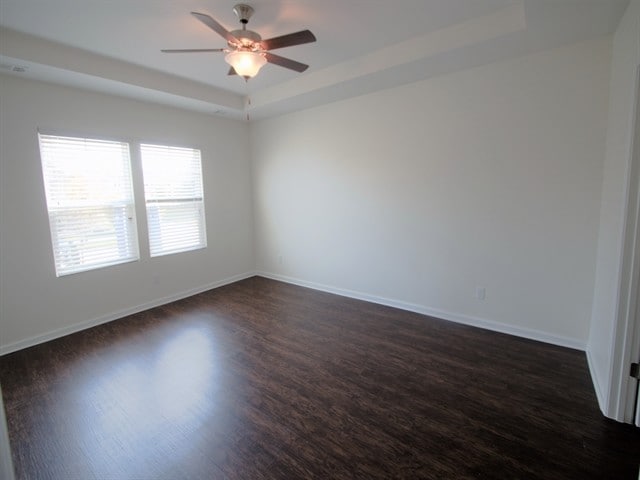 Building Photo - 222 Dogwood Cir