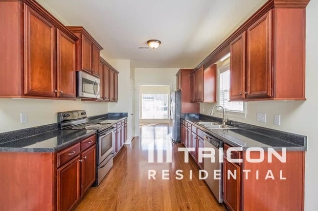 Building Photo - 1513 Barnsley Dr