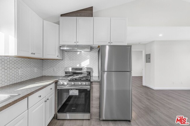 Building Photo - 3509-3504 Kinney St