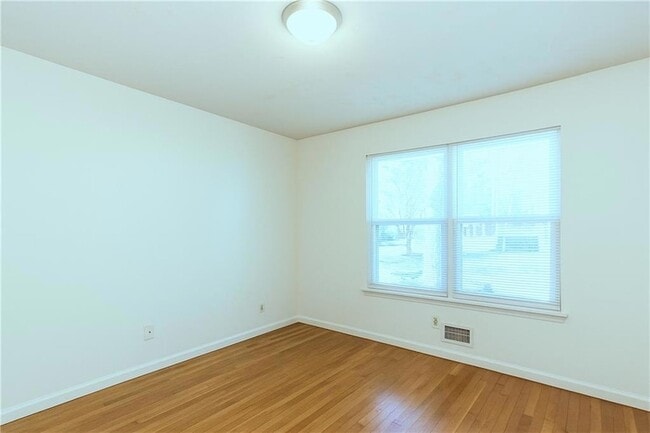 Building Photo - 1169 Hillcrest Ct NW