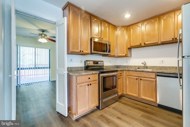 Building Photo - 9836 Sweet Mint Dr