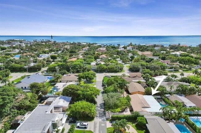 Building Photo - 3206 Robbins Rd