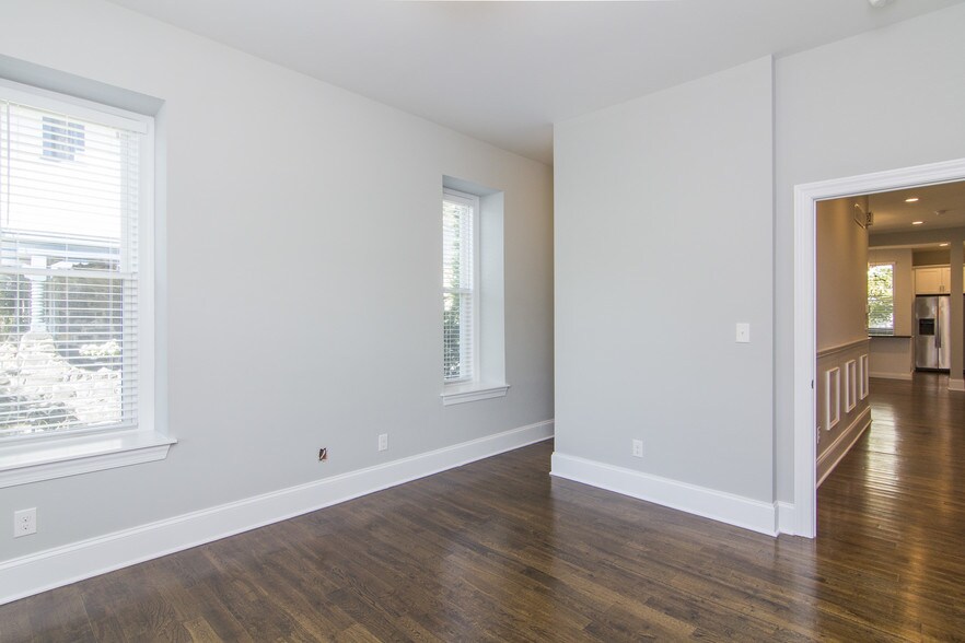 Building Photo - 125 Windsor Ave