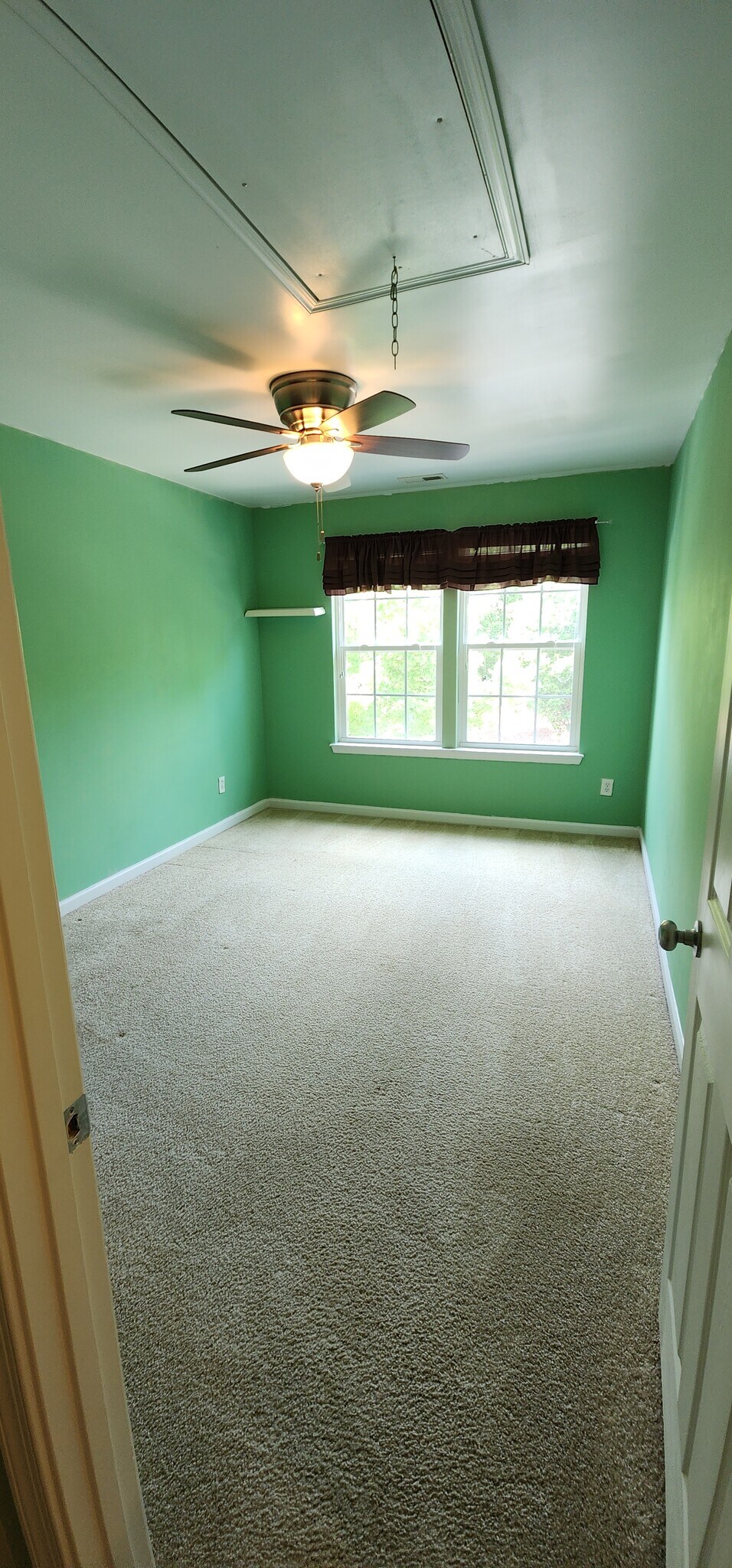 Building Photo - 709 Prospect Ln