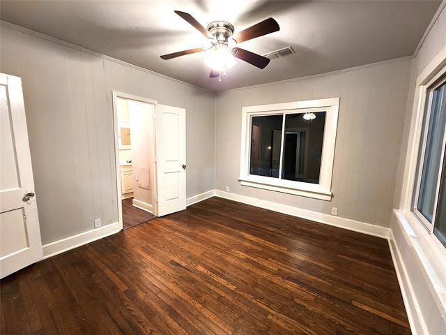 Building Photo - 2114 N Elm St