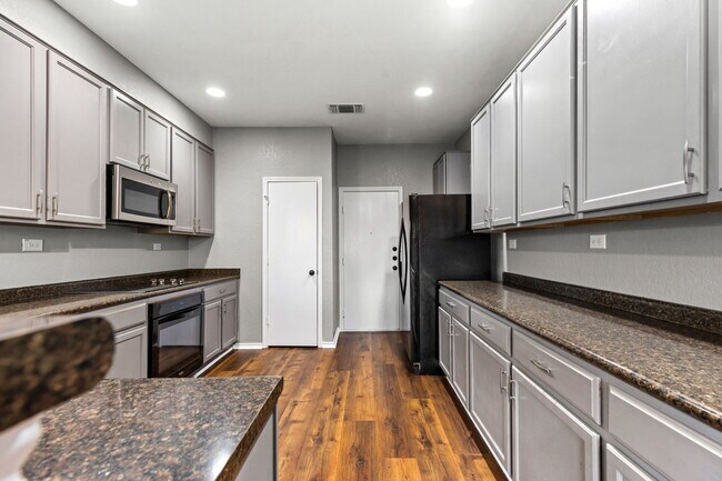 Building Photo - 4342 Safe Hbr