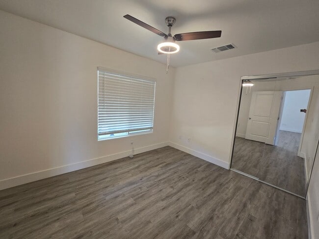 Building Photo - 7650 Rockaway Ave