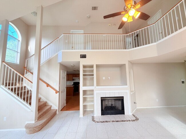 Building Photo - 3 BEDROOMS + AN OFFICE, 3 FULL BATHROOMS -  LIGHT AND BRIGHT INSIDE