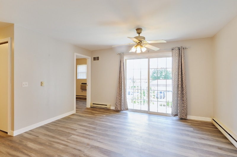 Building Photo - 1480 Spring Brook Ct