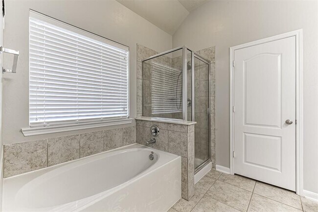 Building Photo - 3138 Palacious Falls Lane