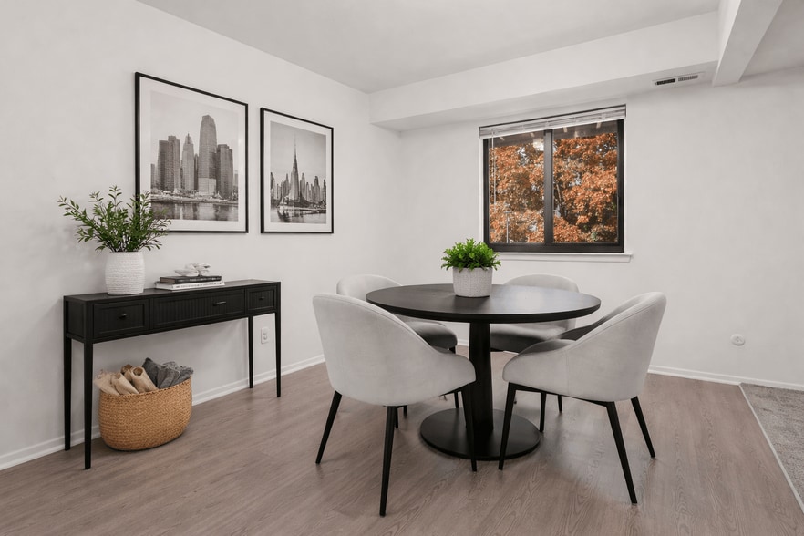 Building Photo - Lafayette Park Place - Detroit, MI