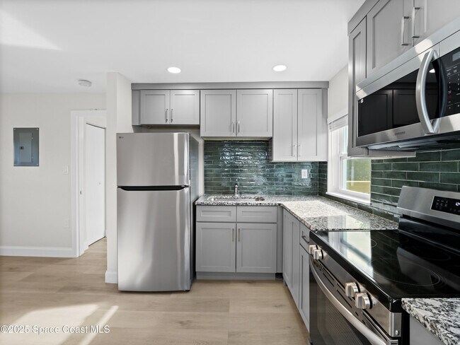 Building Photo - 101 Deland Ave