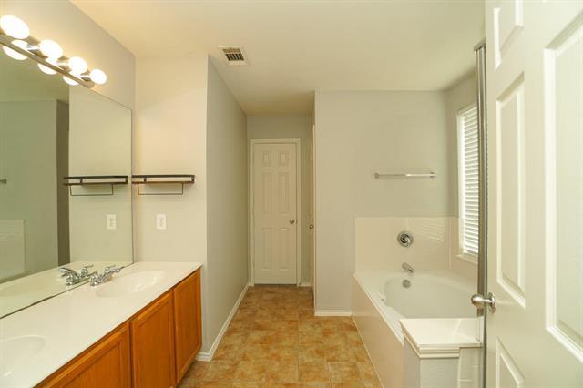 Building Photo - 8600 Wagon Trail