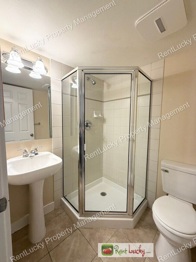 Building Photo - 2652 NW 56th St