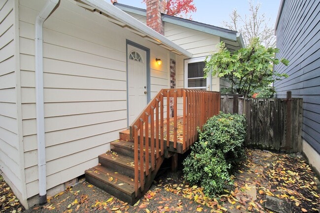 Building Photo - 13360 SW Gallop Ct