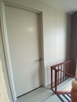 Building Photo - 19 E Race St