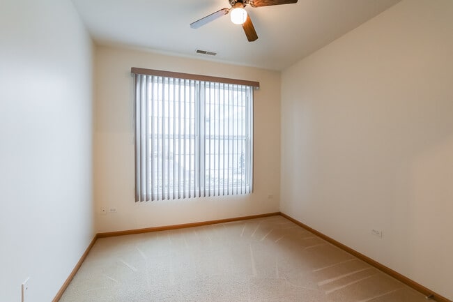 Building Photo - 13386 Red Alder Ave