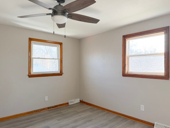 Building Photo - 1612 Maine